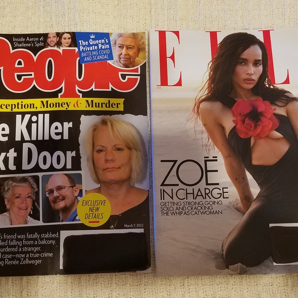 Two magazines 1 People Magazine March 2022 issue1 Elle Magazine March 202 - Picture 11 of 11